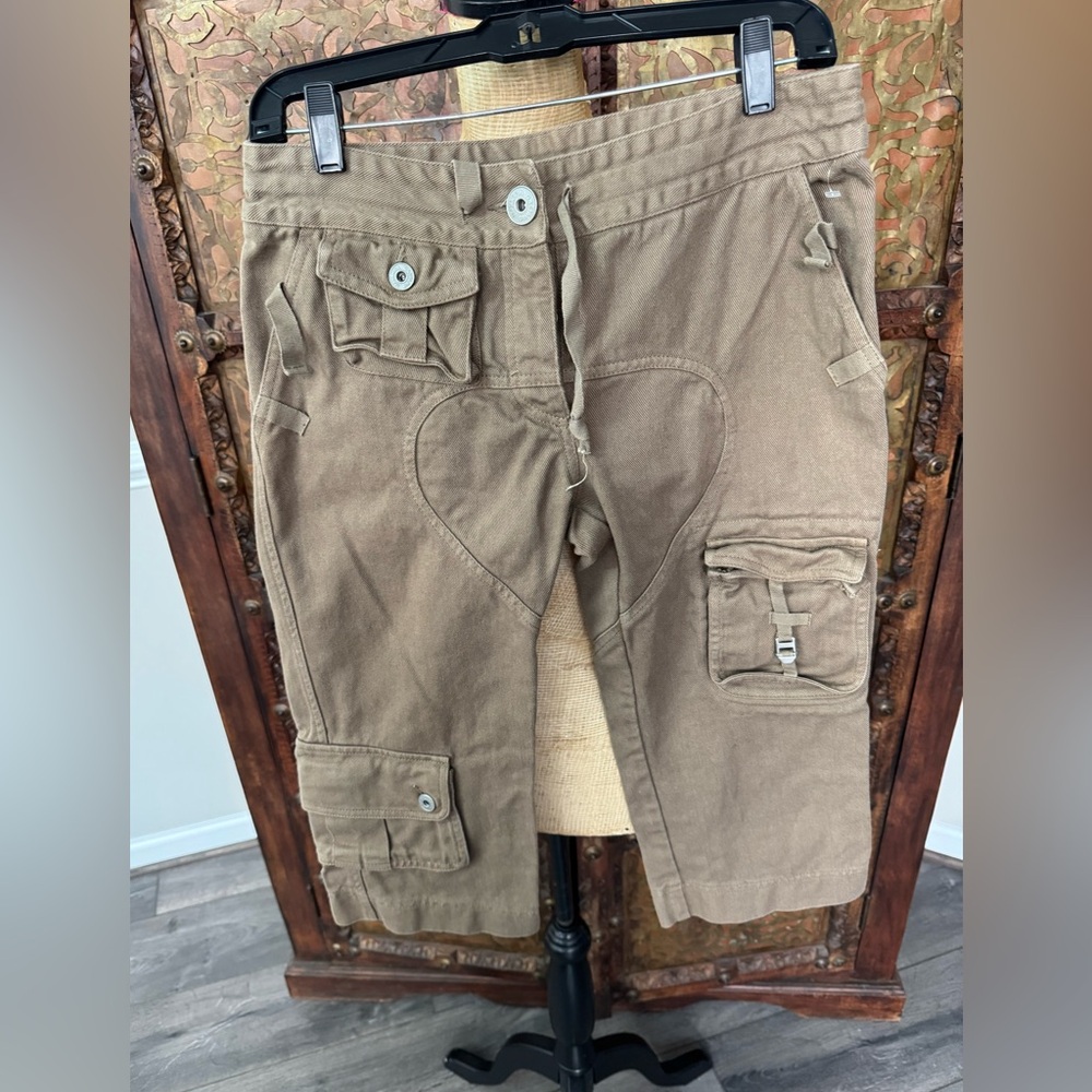 Gaetanonavarra green Cargo‎ Shorts with Heart Detail 44